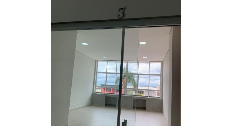 GUARAPUAVA - SALA 3 - EXCELENTE LOCALIZAÇÃO
